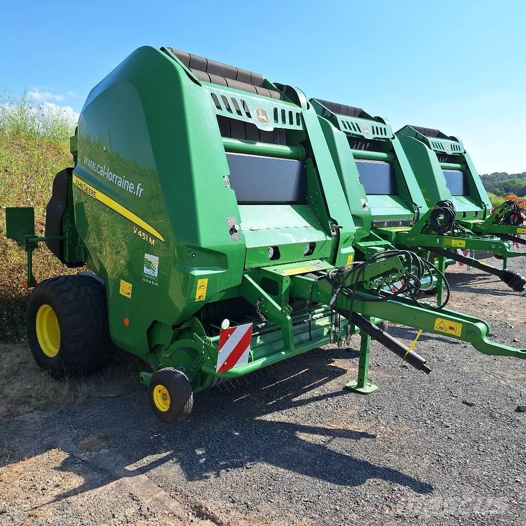 John Deere V 451 M Lis na válcové balíky
