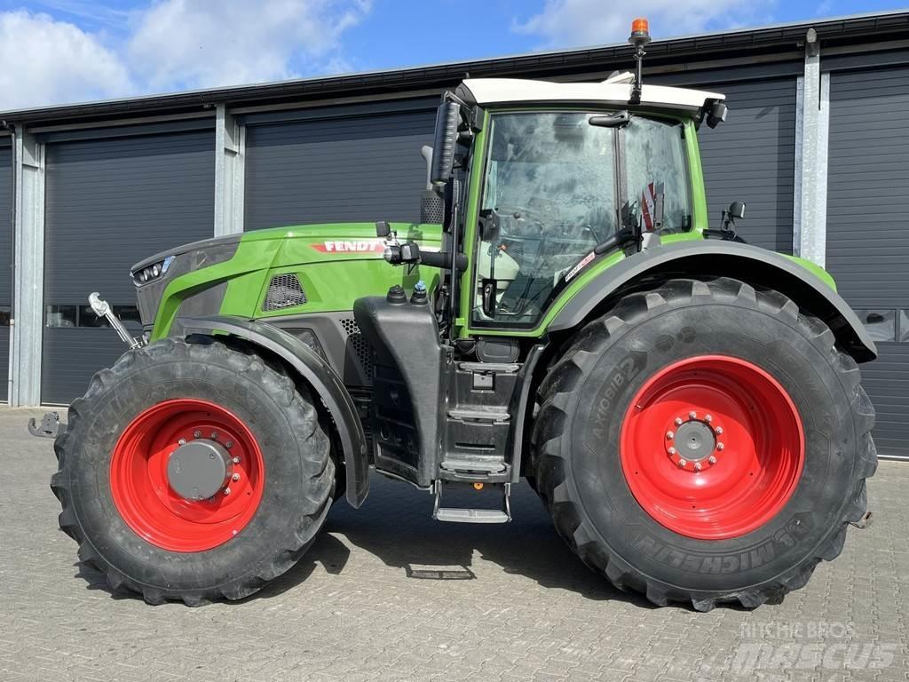 Fendt 933 Vario Traktory