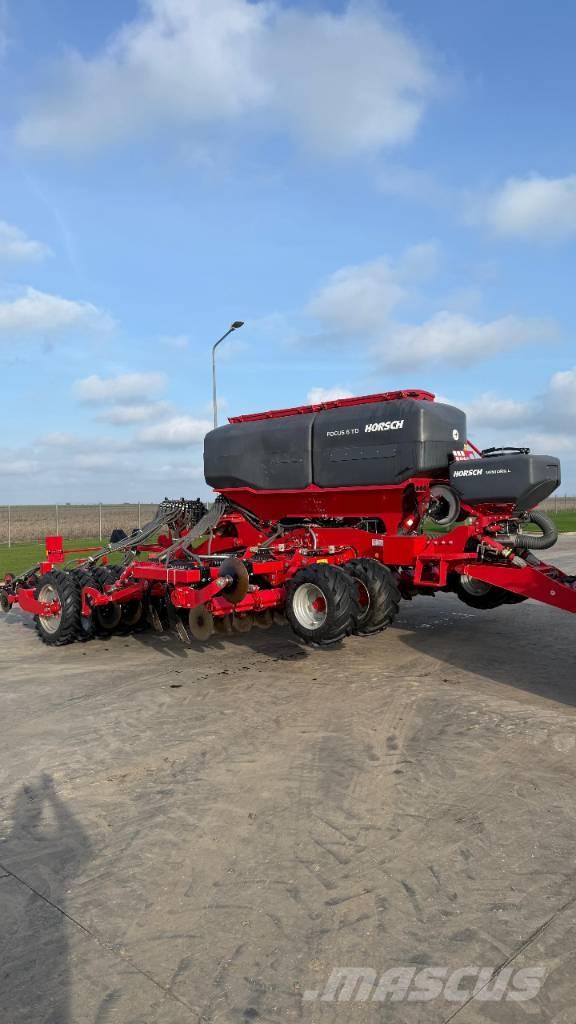 Horsch Focus 6 TD Mechanické secí stroje