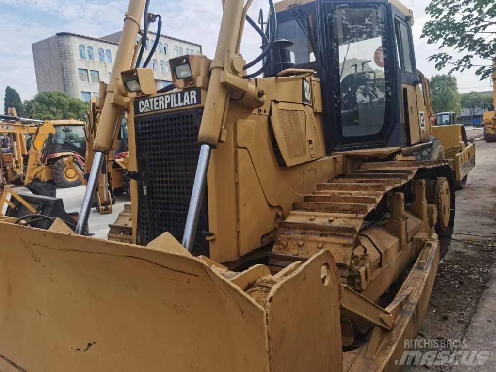 CAT D 7 G Pásové dozery
