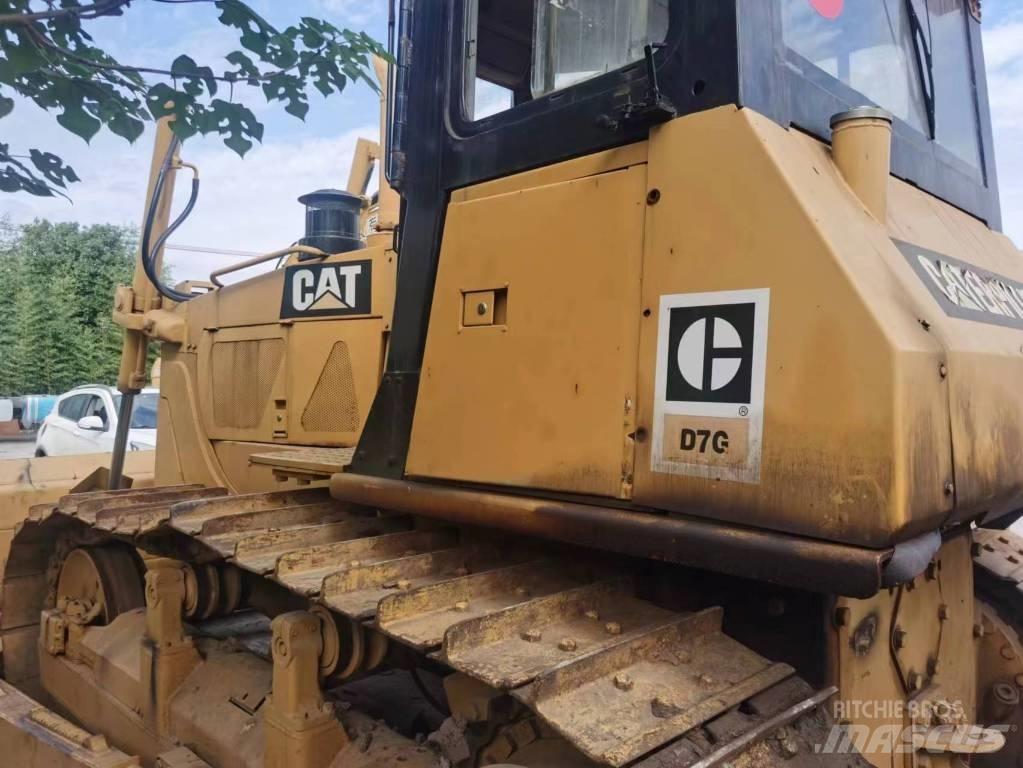 CAT D 7 G Pásové dozery