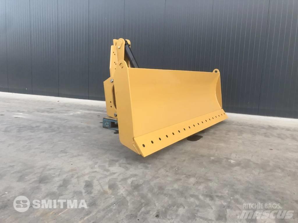 CAT 140M Radlice