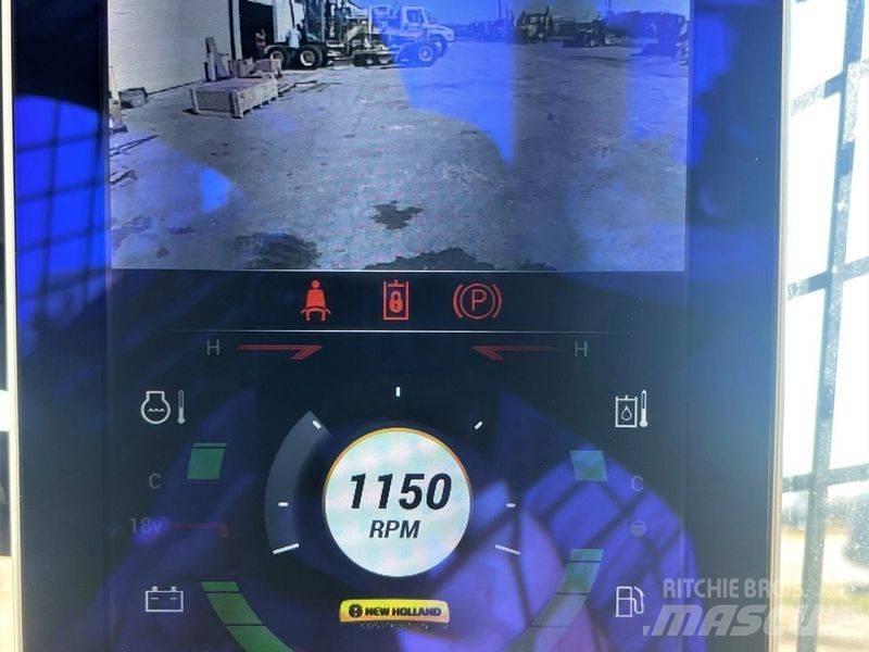 New Holland c332 Smykem řízené nakladače
