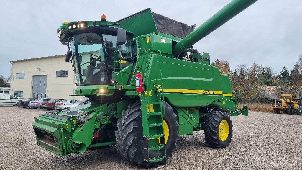 John Deere T670i Sklízecí mlátičky