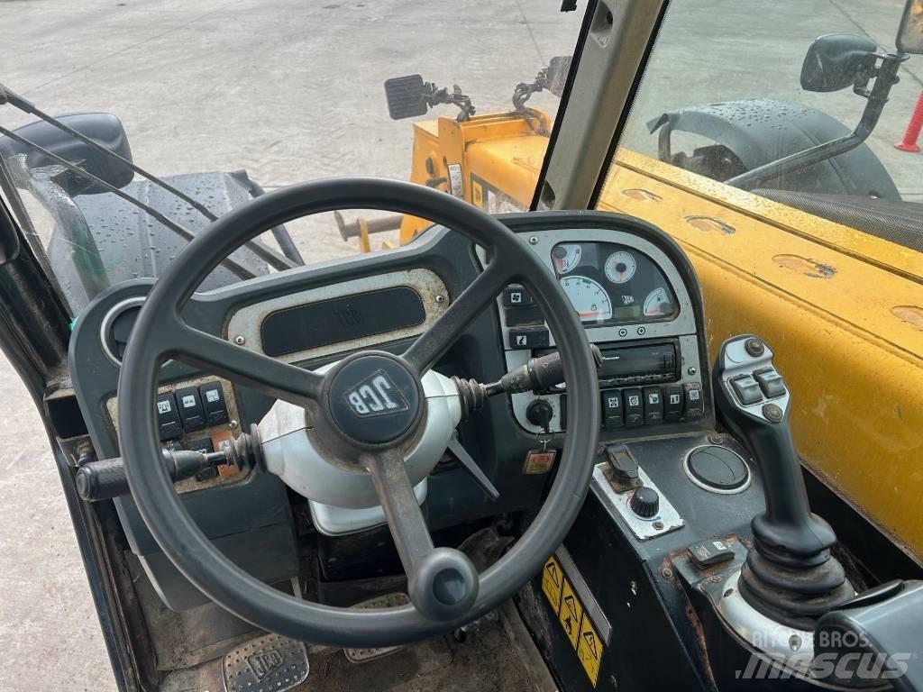 JCB 526-56 Agri Teleskopické nakladače pro zemědělství