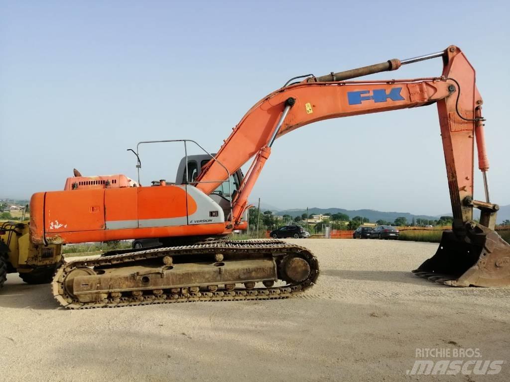 Fiat-Kobelco E385 Pásová rýpadla