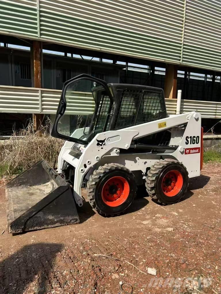 Bobcat S 160 Smykem řízené nakladače