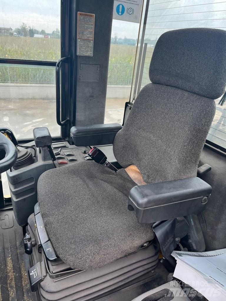 CAT 928 G Kolové nakladače
