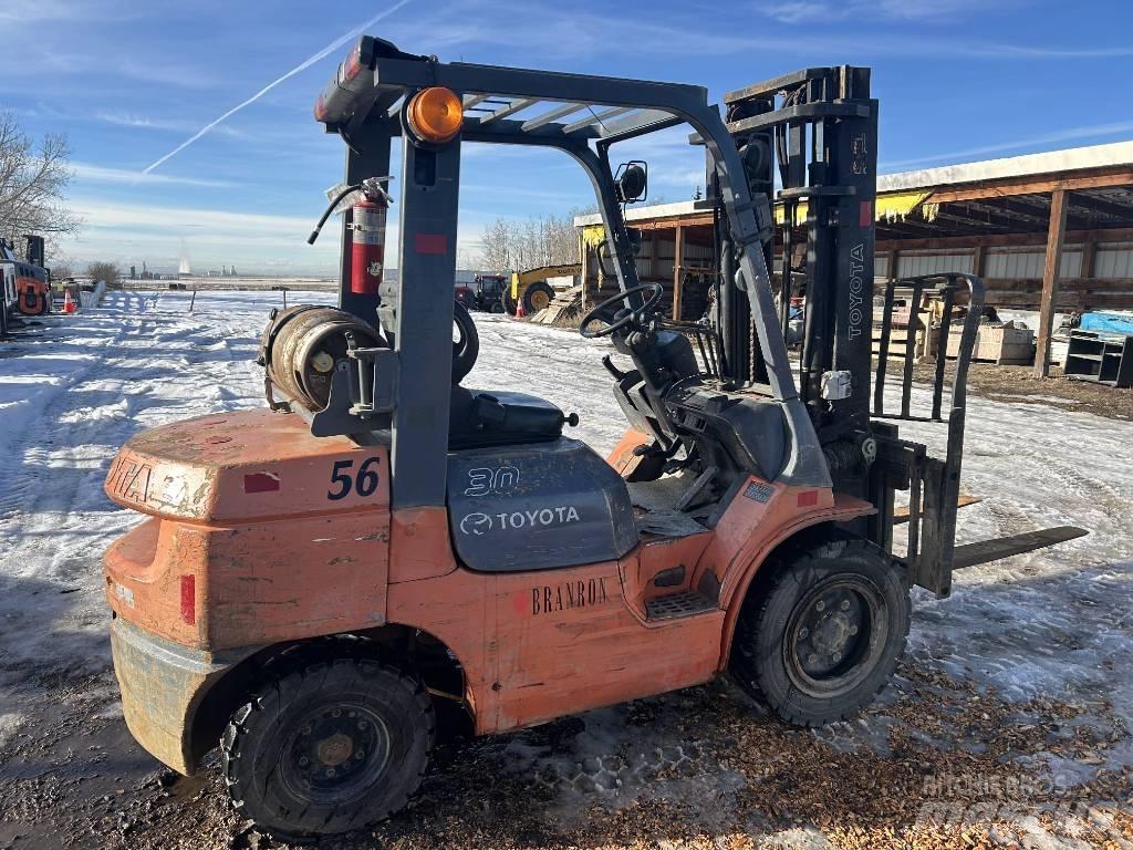Toyota 7 FG U 30 Další