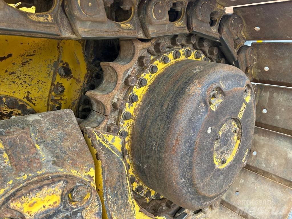 Komatsu D 65 WX-18 Pásové dozery
