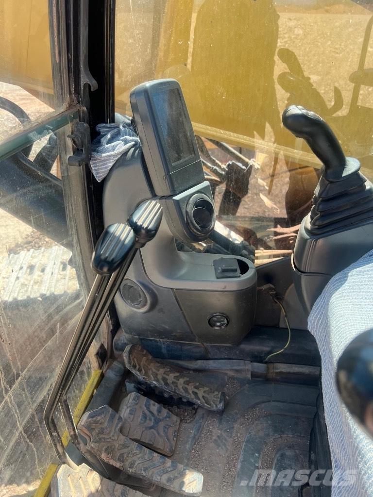 CAT 330 D L ME Pásová rýpadla