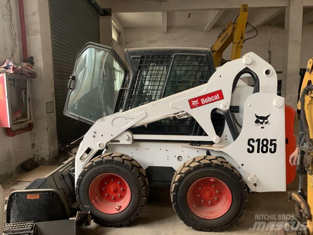 Bobcat S 185 Smykem řízené nakladače