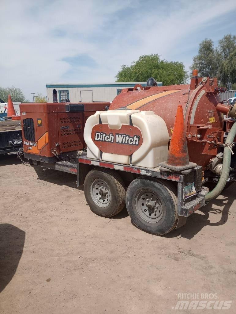 Ditch Witch HX30 500 Příslušenství a náhradní díly k vrtným zařízením