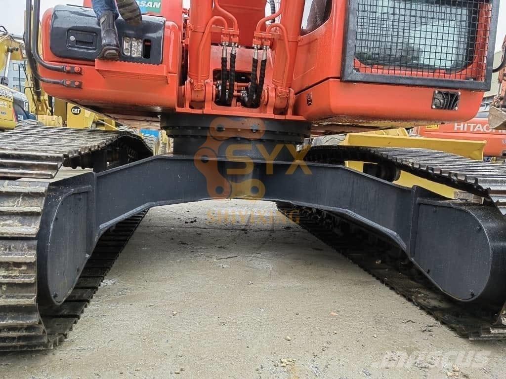 Doosan DX 225 LC Pásová rýpadla