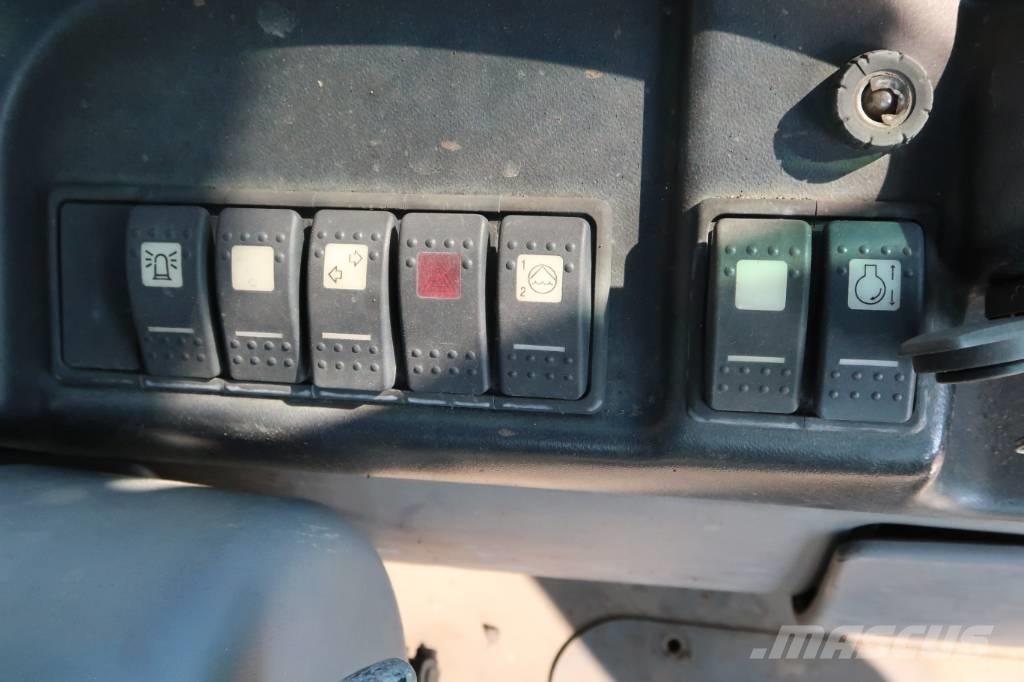 Hamm HD+ 120I VV-HV Tandemové válce