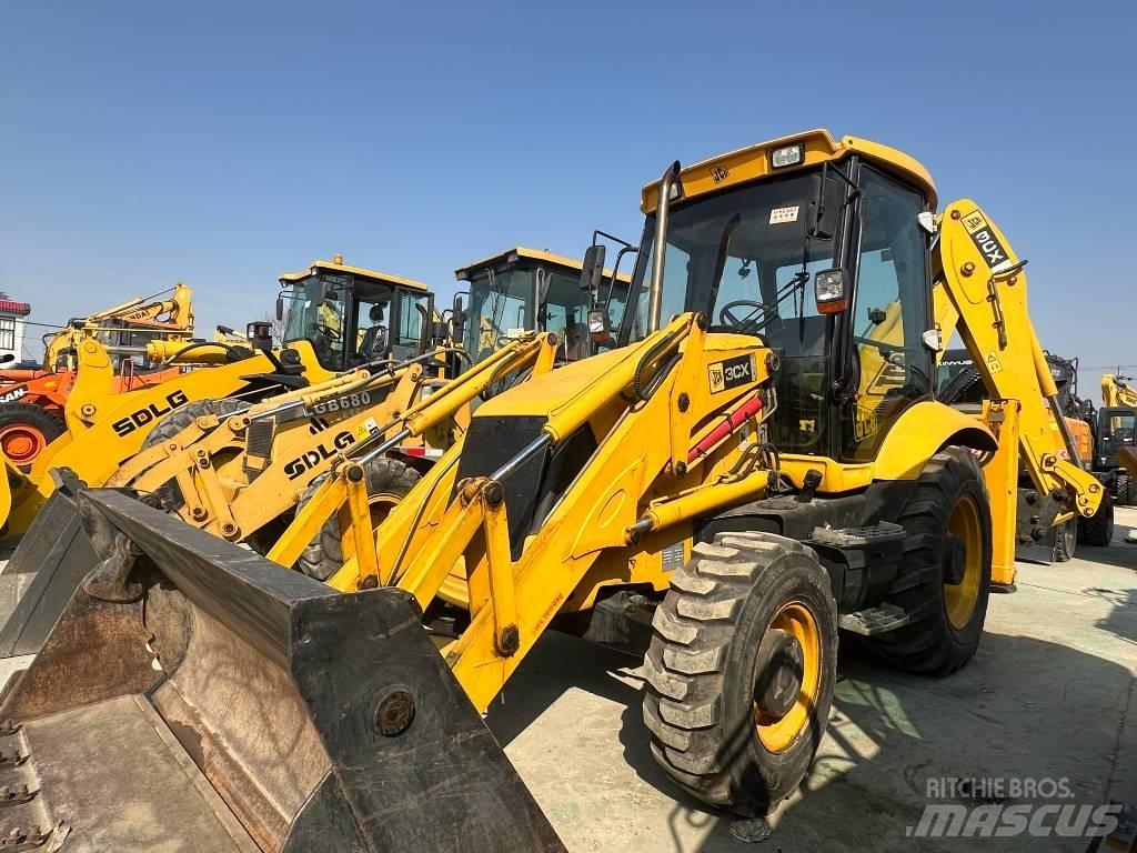 JCB 3 CX Rýpadlo-nakladače
