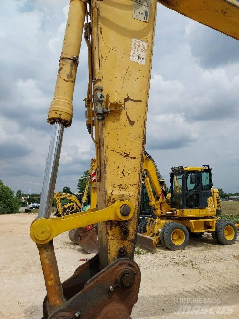 Komatsu PC 240 LC-8 Pásová rýpadla
