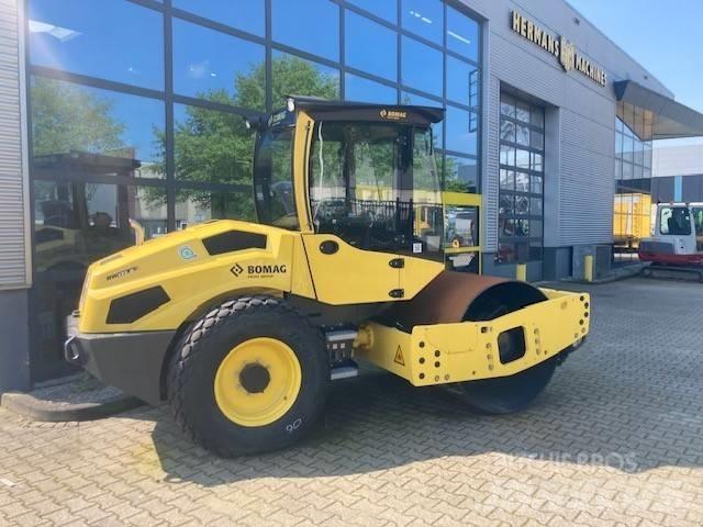 Bomag BW 177 D-5 Půdní kompaktory