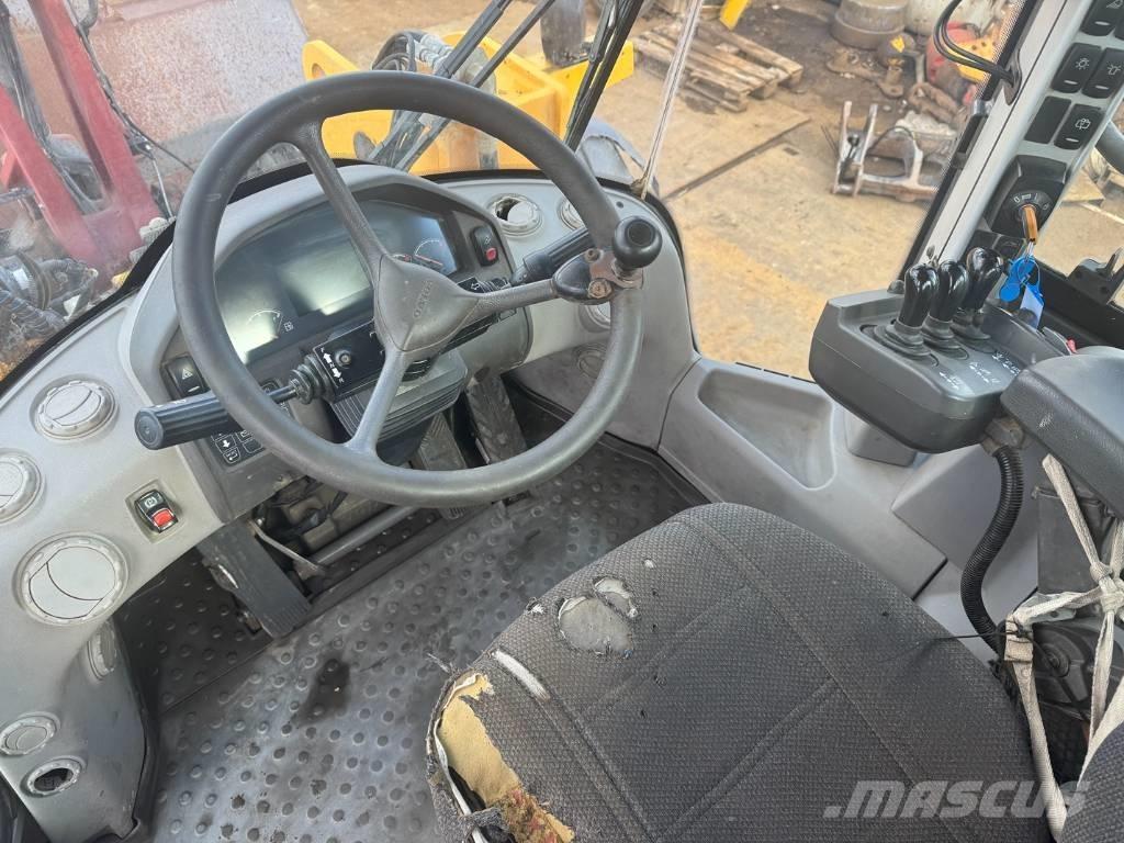 Volvo L 120 G Kolové nakladače