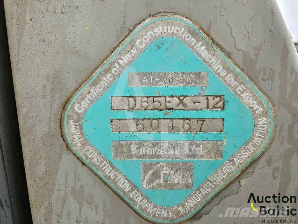 Komatsu D65EX-12 Pásové dozery