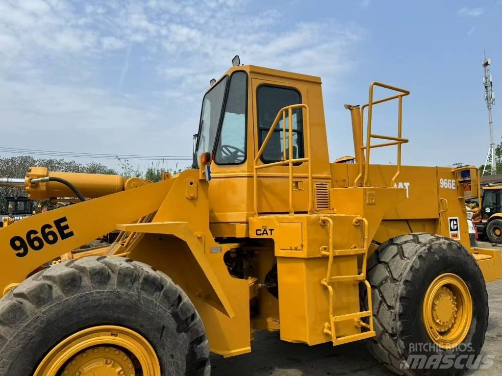 CAT 950E Kolové nakladače