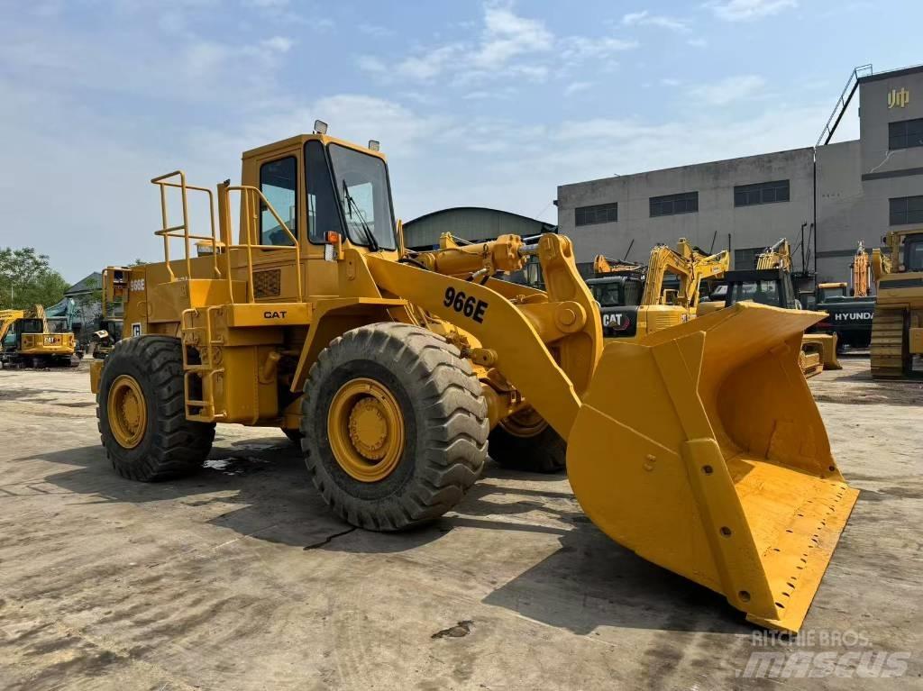 CAT 950E Kolové nakladače