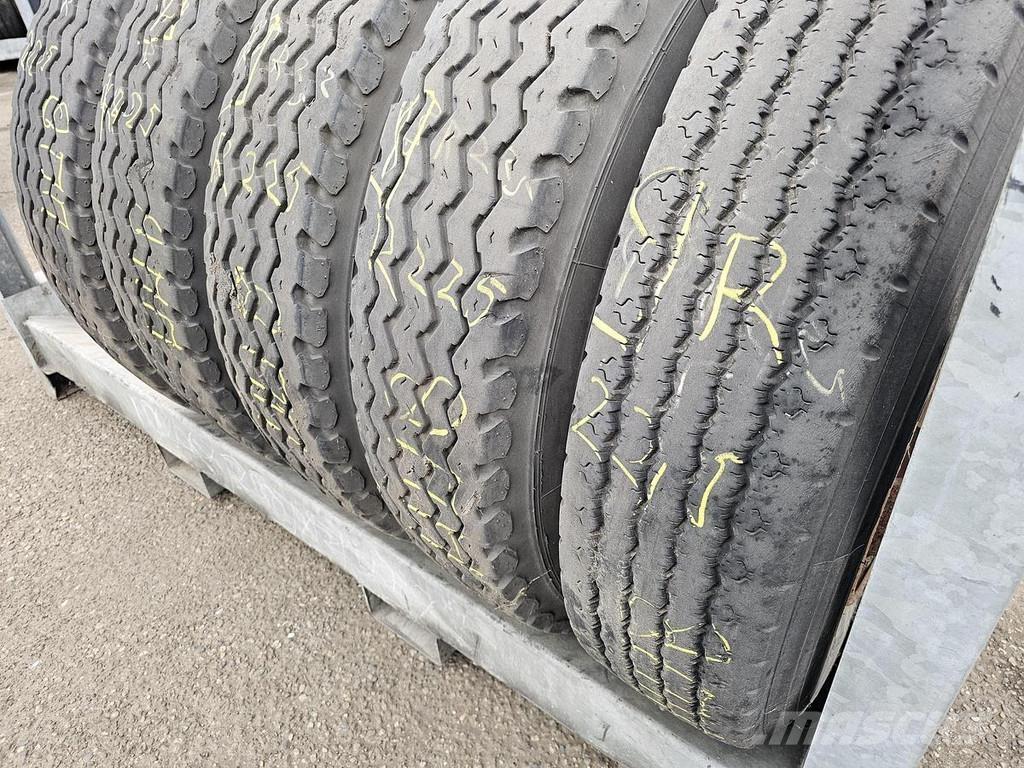 Uniroyal 9 R 22.5 Skeletové návěsy