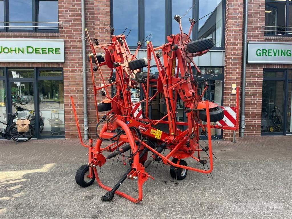 Kuhn GF8702 defekt Obraceče a shrabovače sena