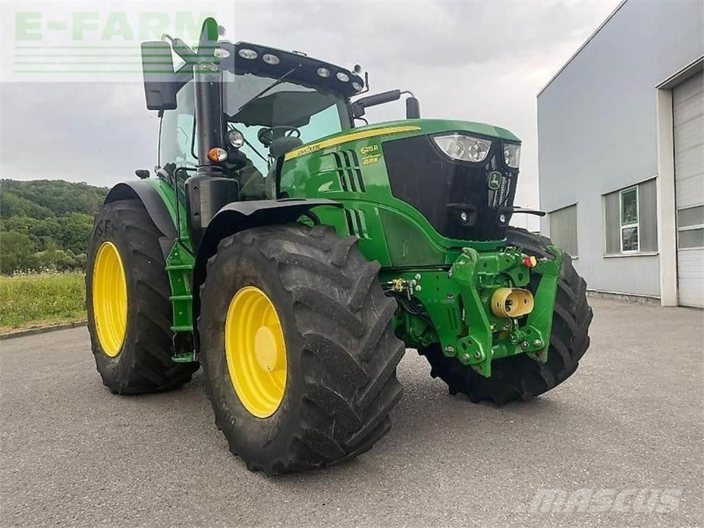 John Deere 6215r Traktory