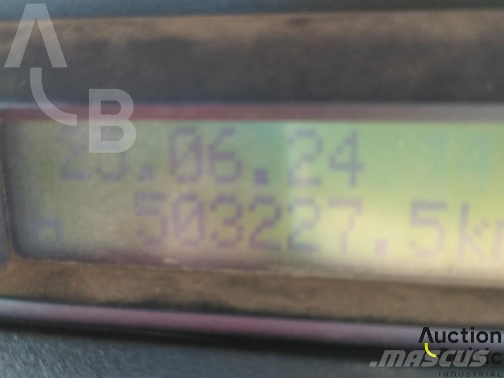 Iveco 260 E44 Sklápěče