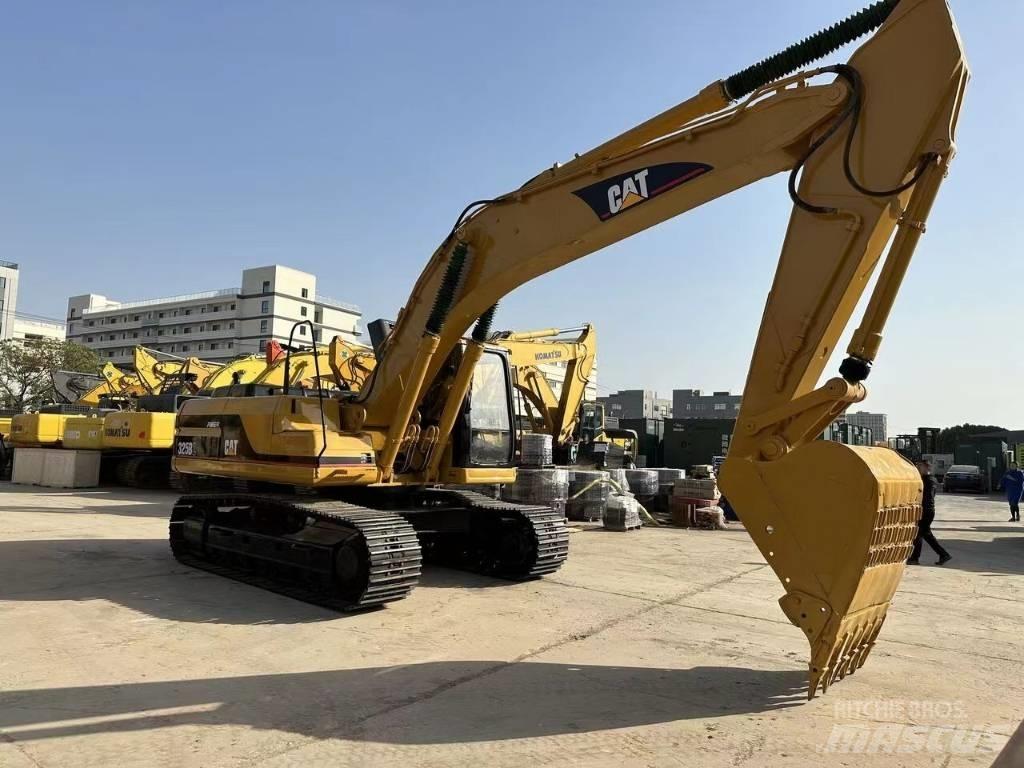 CAT 325 B L Pásová rýpadla