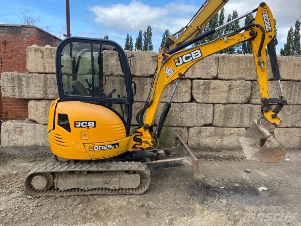 JCB 8025 ZTS Mini rýpadla < 7t