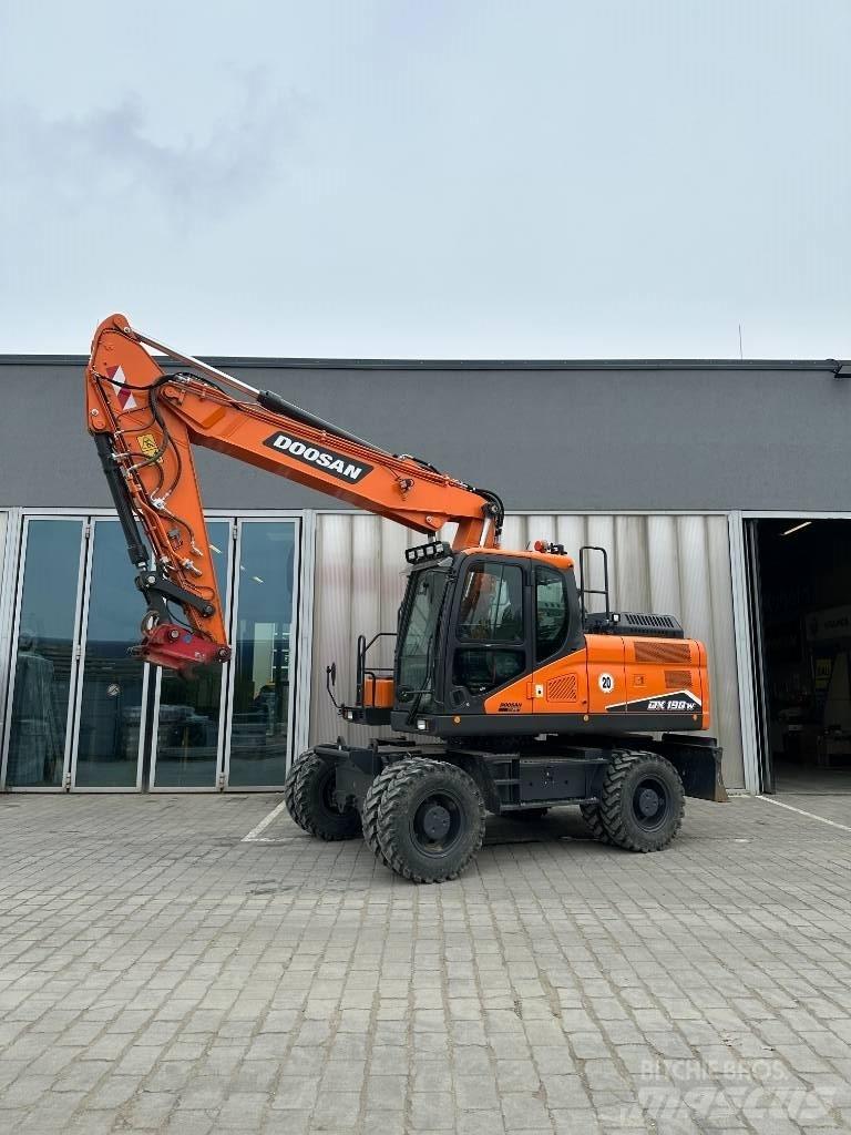 Doosan DX 190 W-7 Kolová rýpadla
