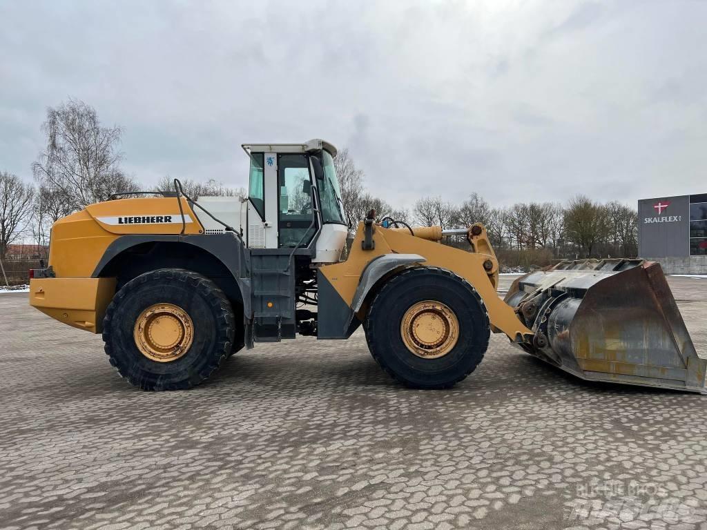 Liebherr 580 Kolové nakladače