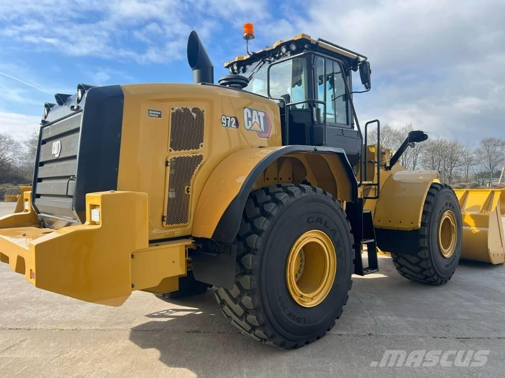 CAT 972 Kolové nakladače