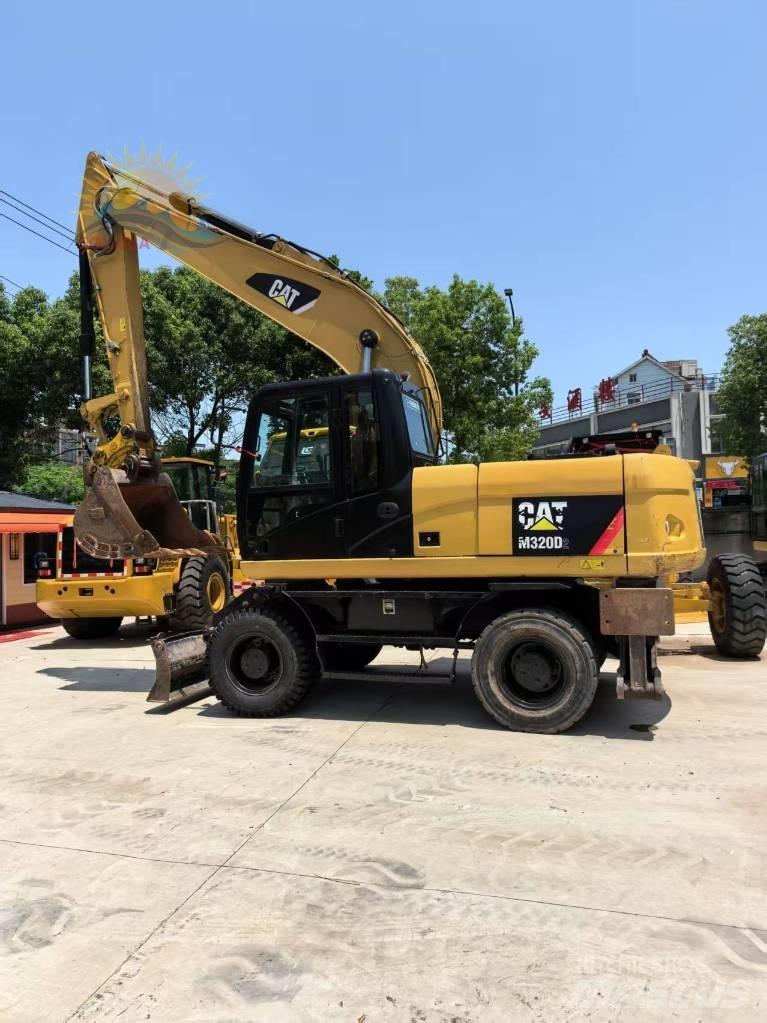 CAT M 315 D2 Kolová rýpadla