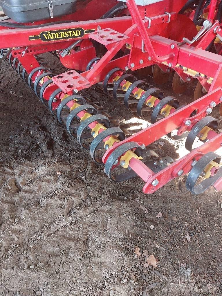 Väderstad Rapid300C Kombinované secí stroje