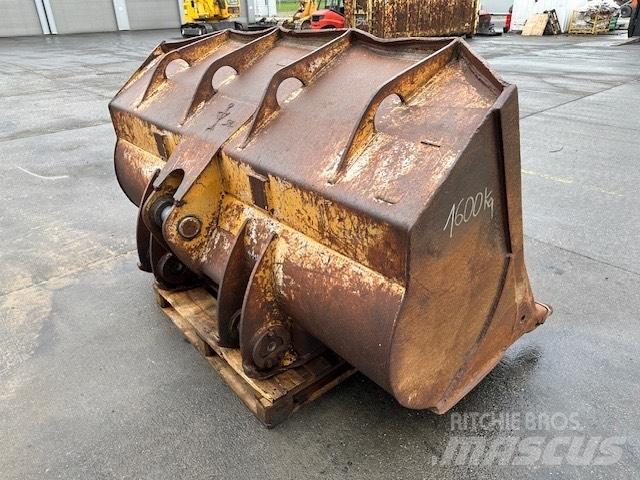 Liebherr LR 632 Lopaty