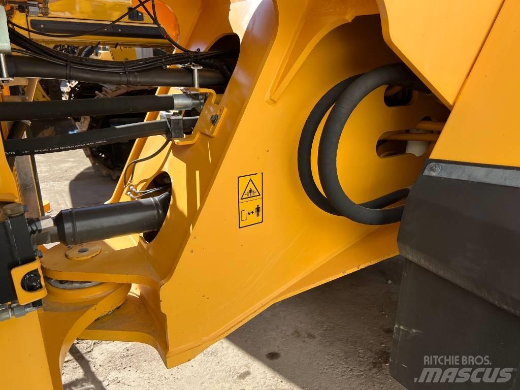Volvo L180H Kolové nakladače