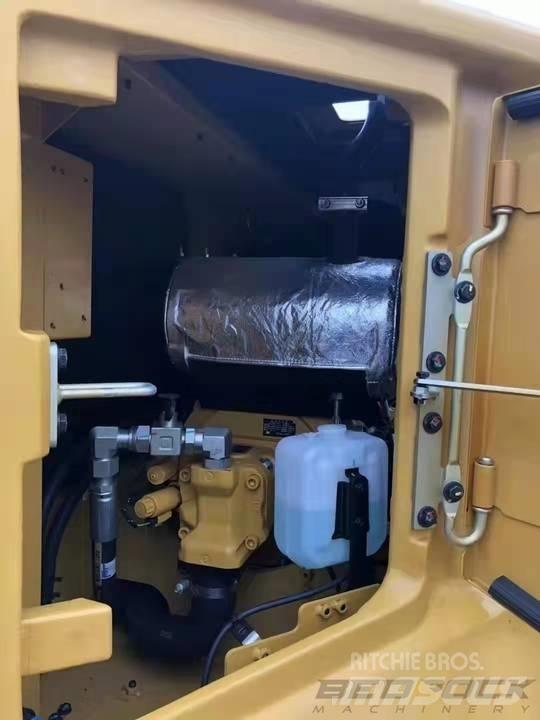 CAT 307.5 Mini rýpadla < 7t