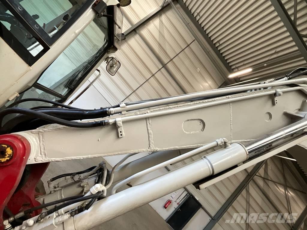 Takeuchi TB 290 Midi rýpadla 7t - 12t