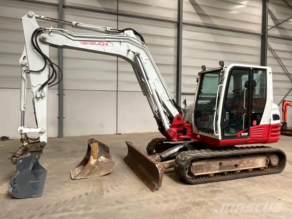 Takeuchi TB 290 Midi rýpadla 7t - 12t