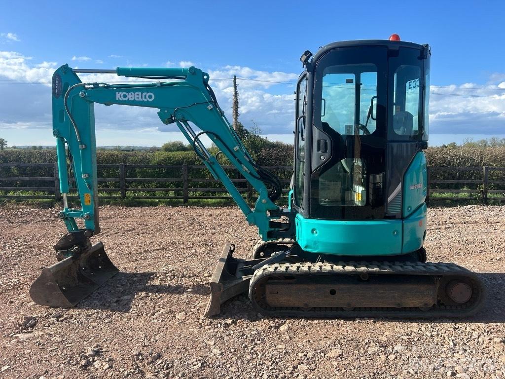 Kobelco SK 28 SR Mini rýpadla < 7t