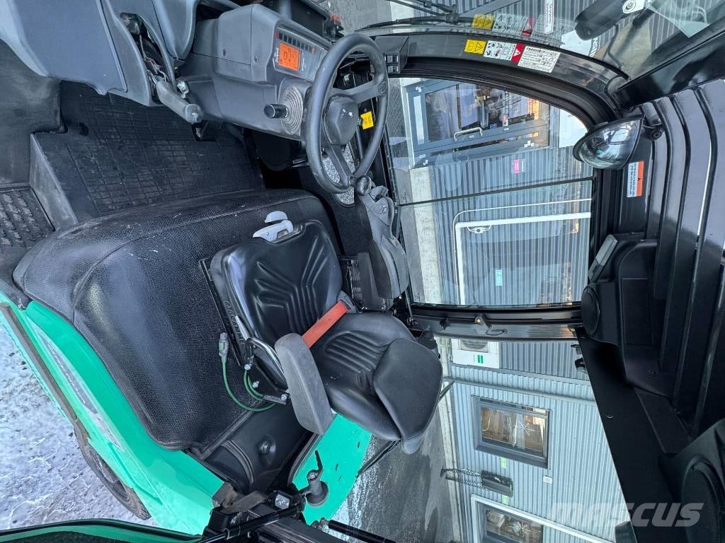 Mitsubishi FD25N3 Dieselové vozíky