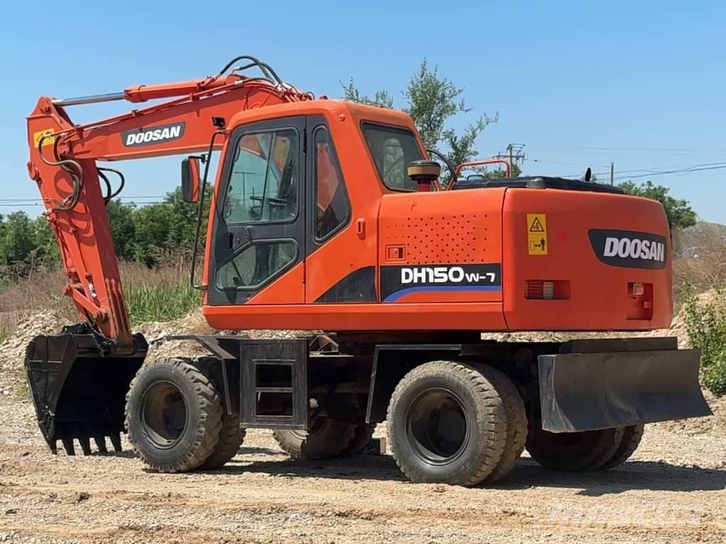 Doosan DH150 W-7 Kolová rýpadla