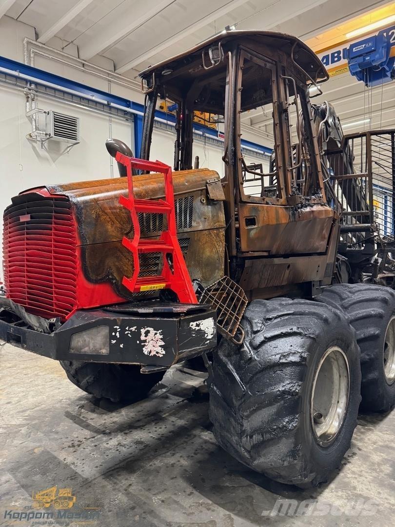 Komatsu 845 Vyvážecí traktory