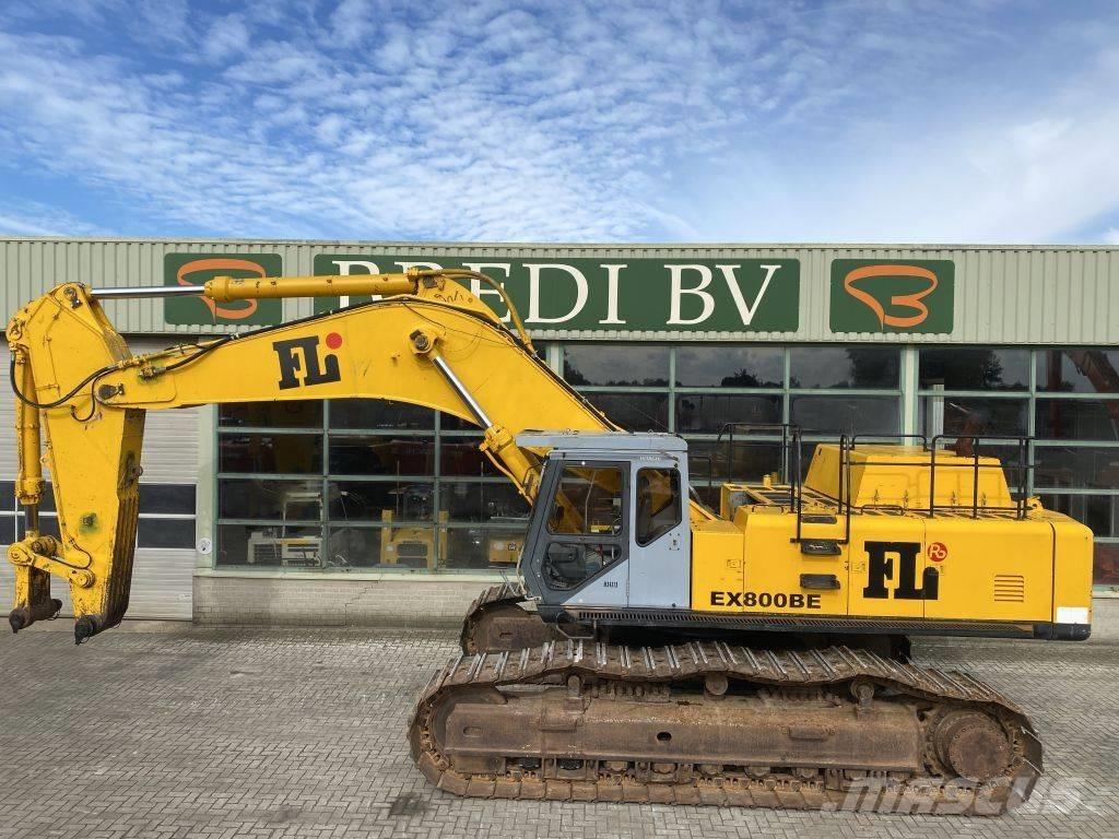 Hitachi EX 800-5 Pásová rýpadla