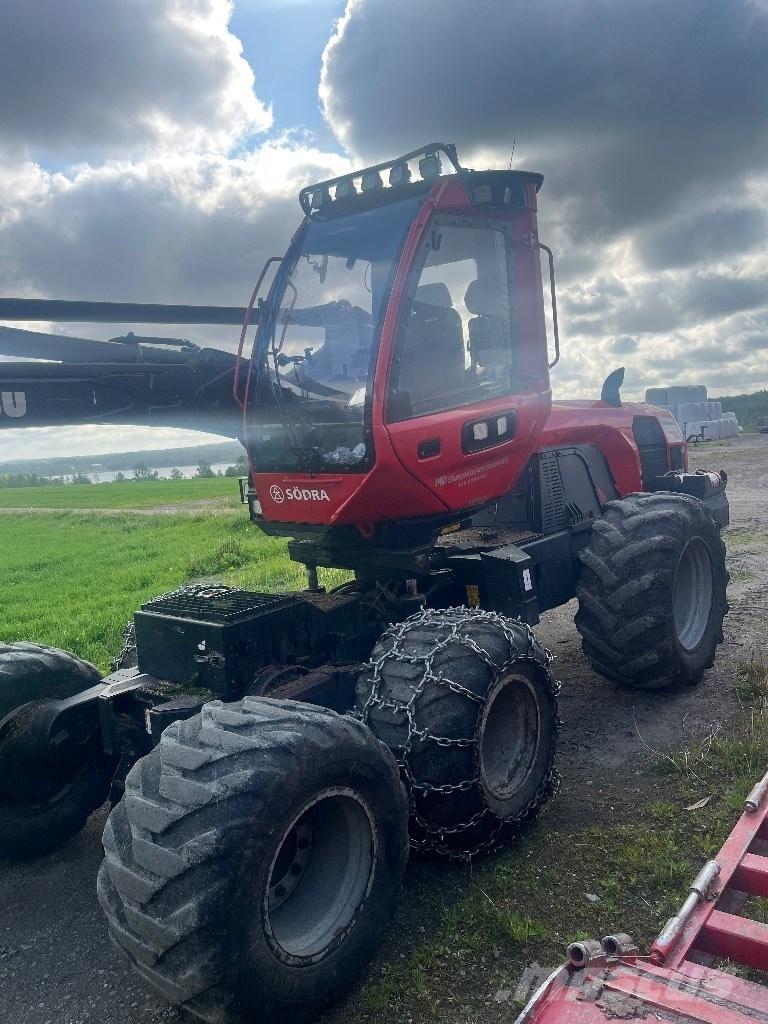 Komatsu 901 Harvestory