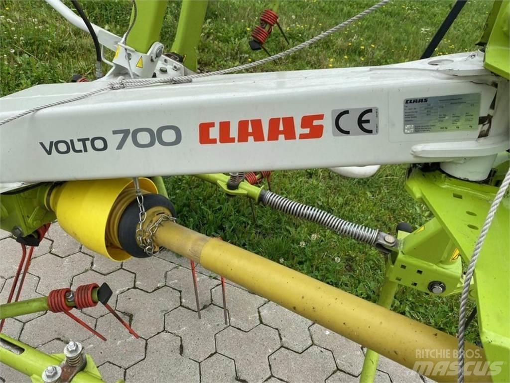 CLAAS VOLTO 700 Obraceče a shrabovače sena