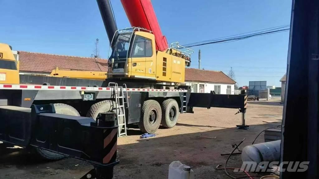 Sany 1600T8 Univerzální terénní jeřáby